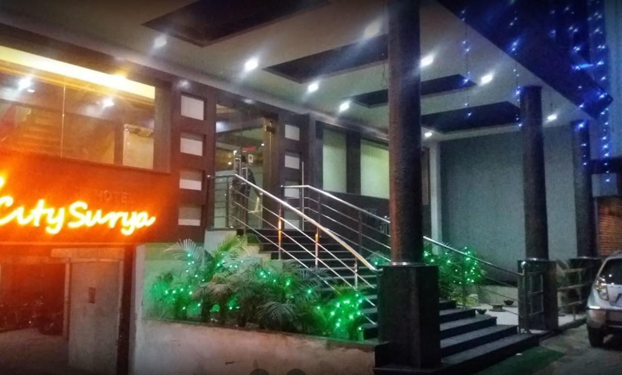 City Surya Hotel Gaya Exterior foto